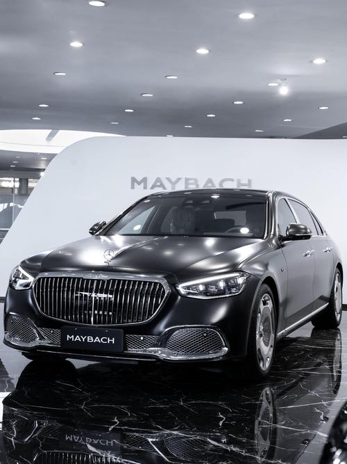 成都99岚图汽车的售后服务让用户无忧出行，迈巴赫未来的豪华车趋势